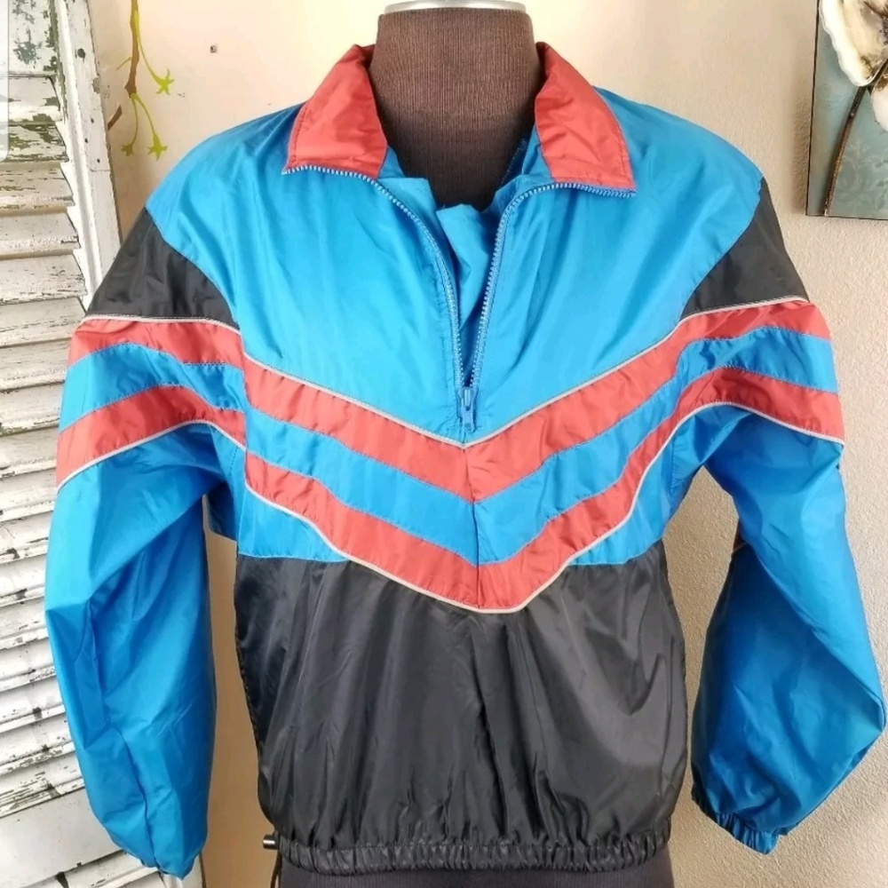 Road Runner  mens Large Retro windbreaker